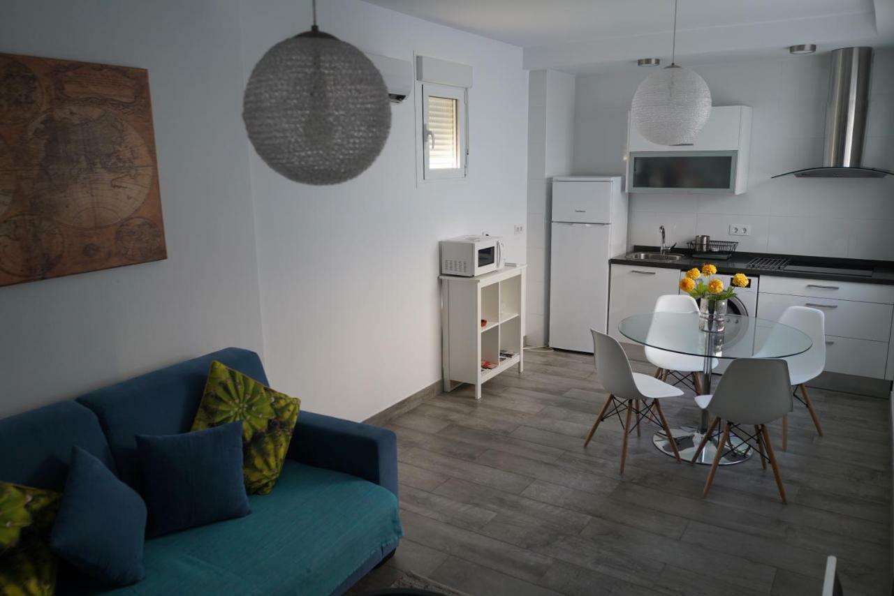 Atico Con Terraza En Alameda De Hercules Sevilla Kültér fotó