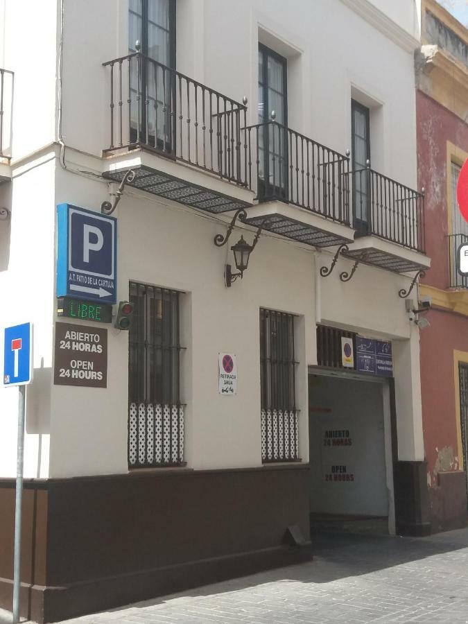 Atico Con Terraza En Alameda De Hercules Sevilla Kültér fotó